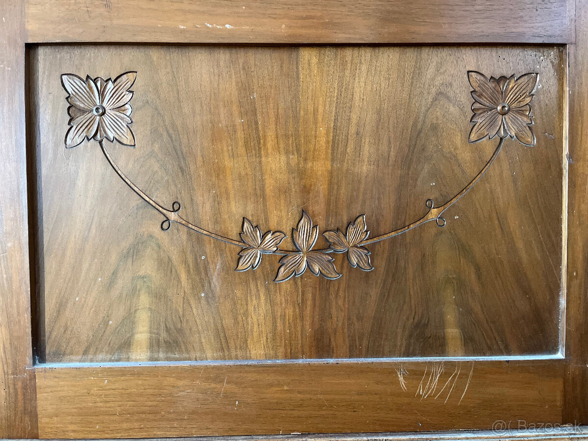 Starožitná skriňa - 4