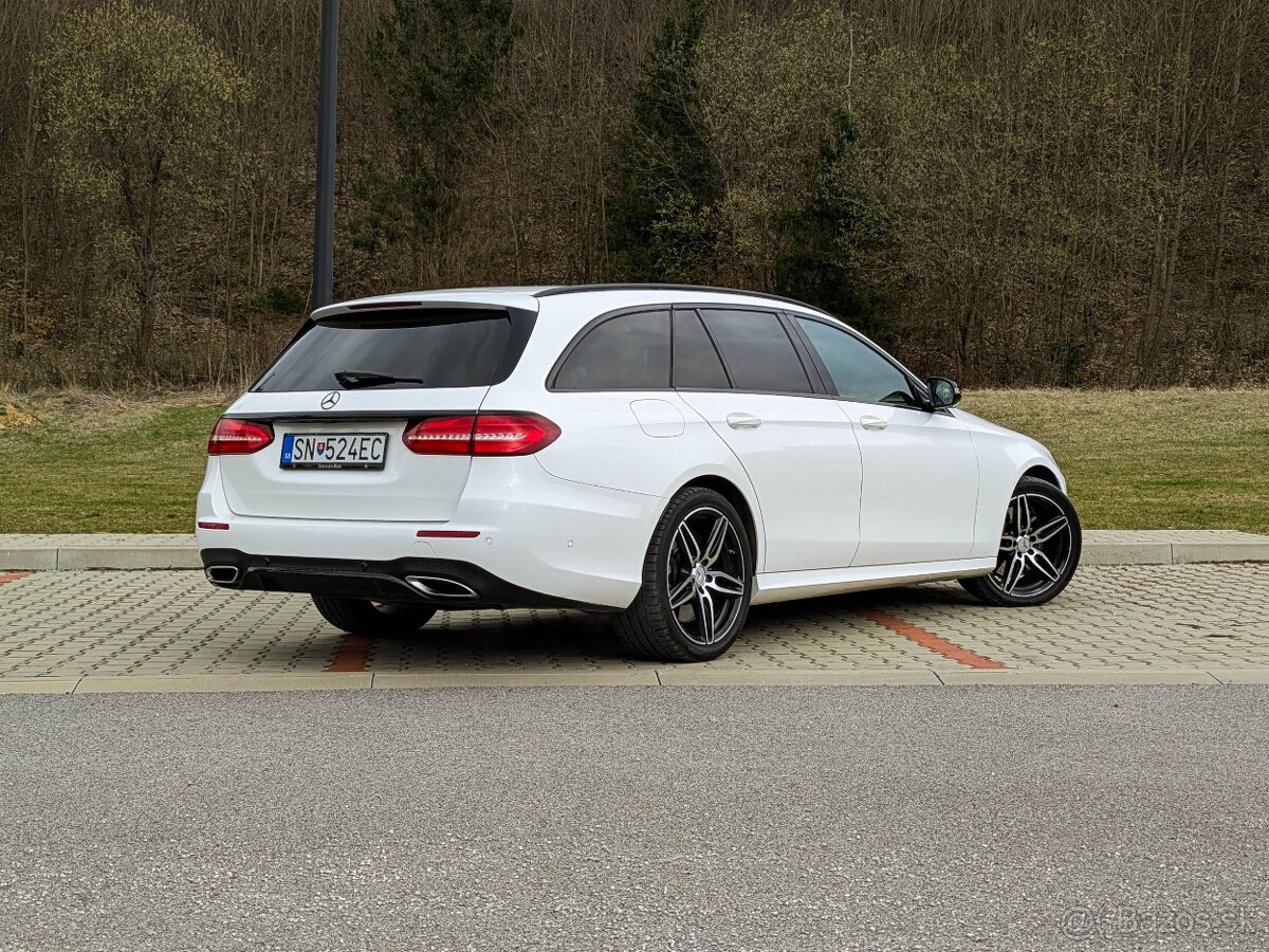 Mercedes-Benz E trieda Kombi 400 4MATIC 3.5 V6 AMG Line - 4