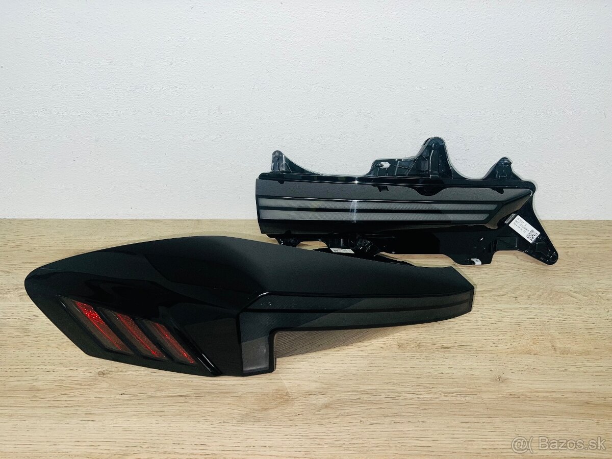 BMW XM G09 zadní světla - 4