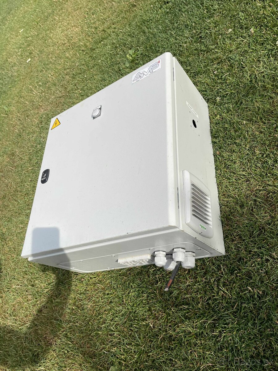 ---- ELEKTRICKÉ SKRINKY NA ISTIČE ---- TOP ---- - 4