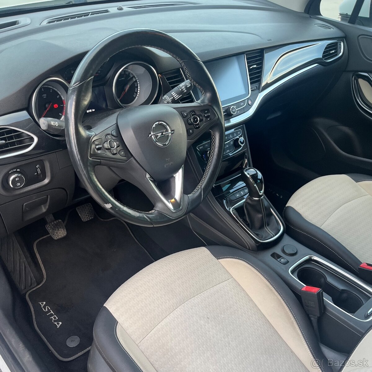 Opel Astra K 1.4 Turbo (benzín) - 4