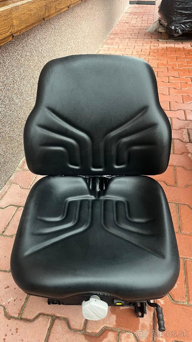 Traktorová sedačka GRAMER - 4