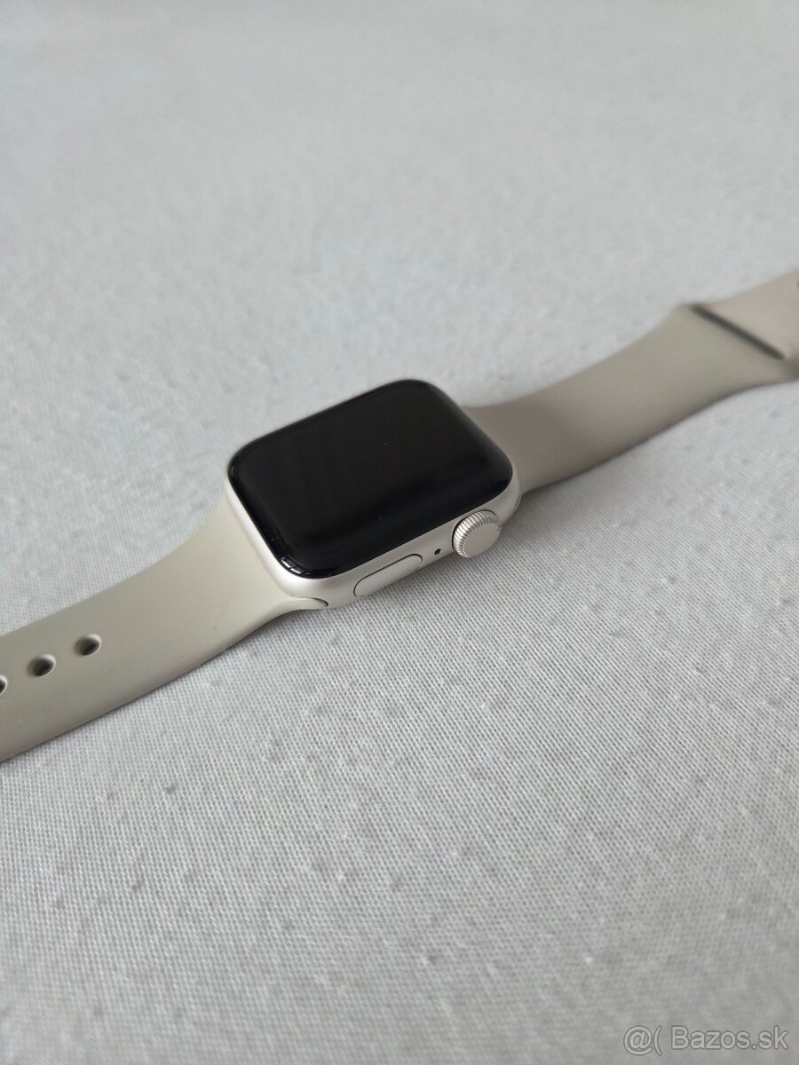 Apple Watch SE 2. generácie 40 mm - 4