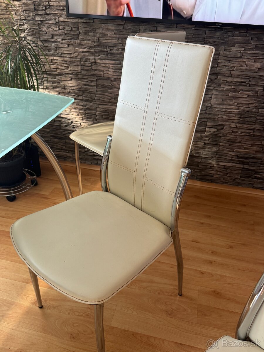 Jedálenský stôl so stoličkami - 4