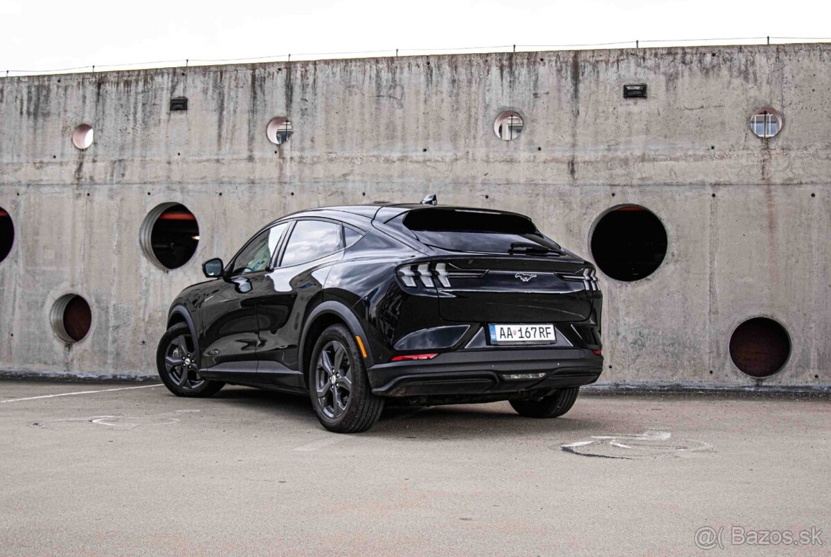 Ford Mustang Mach-E / ODPOČET - 4