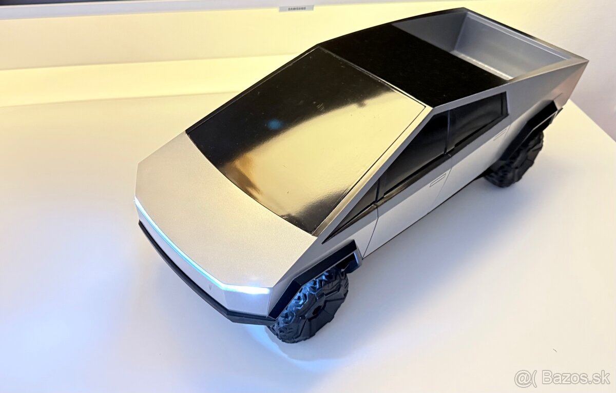Tesla Cybertruck Mattel (Hot Wheels RC) - 4