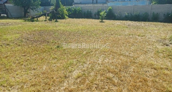 Iba u nás predaj 11 ar pozemku v obci Zemne - 4