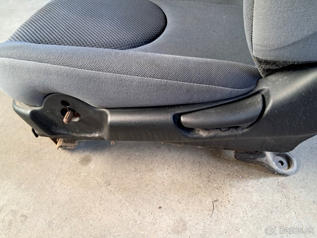 Sedačka na Honda Jazz - 4