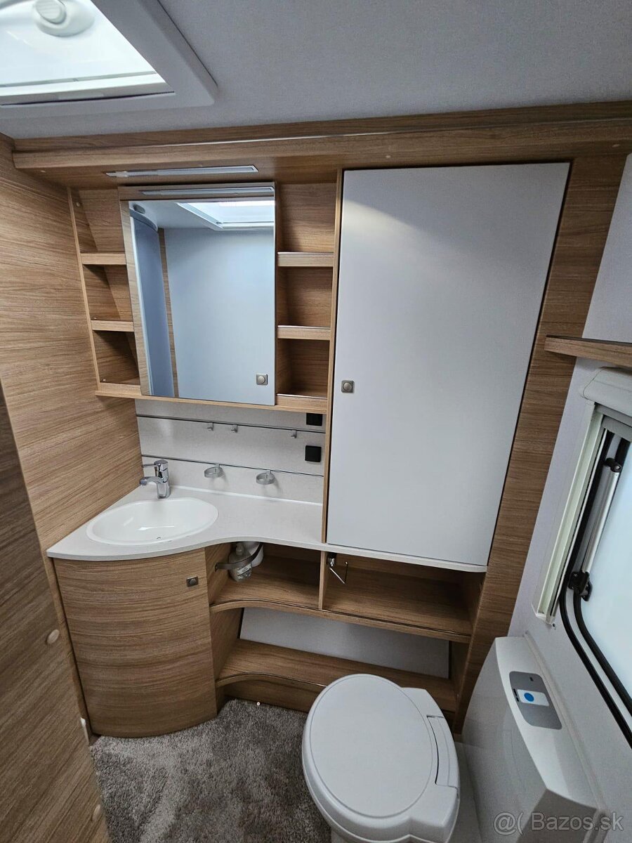 Prenájom karavanu , moover, klíma, TV, nosič na bicykle - 4