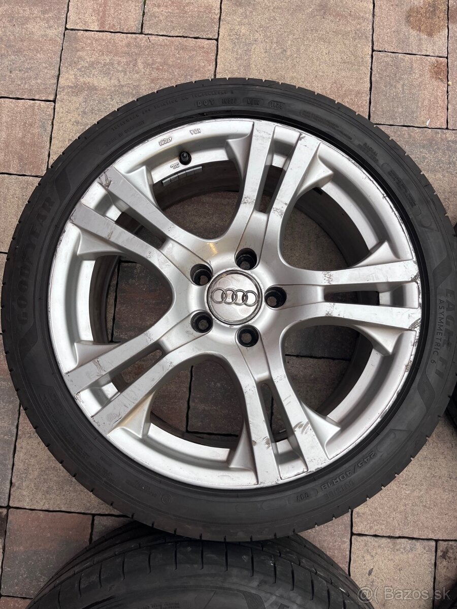 Orig. hlíník. disky Audi R18, 5x112 - 4