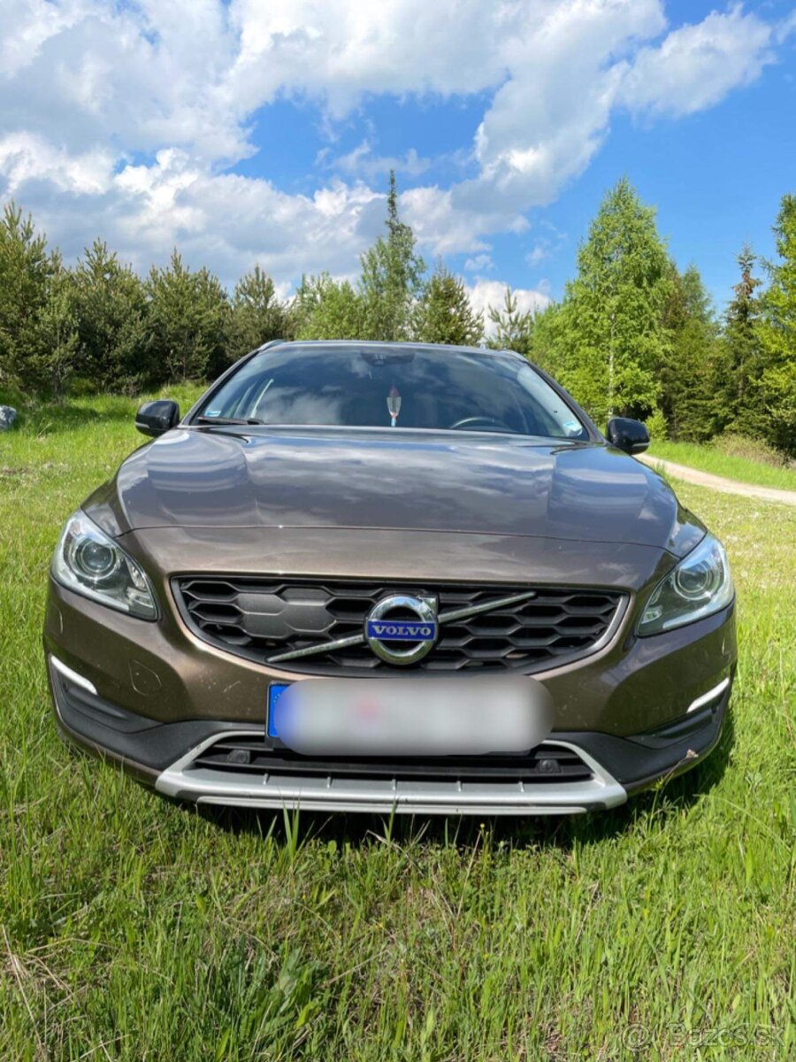 Volvo V60 cross country - 4