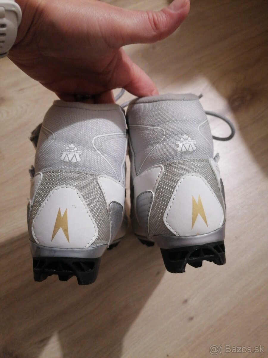 Topanky na bezky vel. 35 - 4