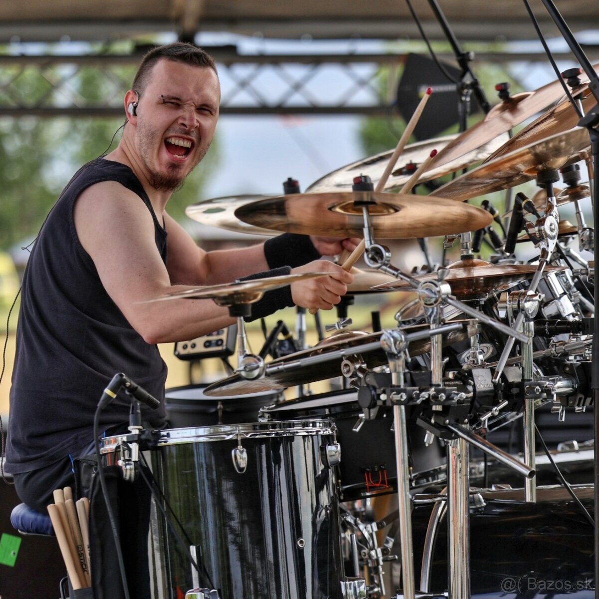 BUBENÍK HĽADÁ KAPELU🥁 - 4