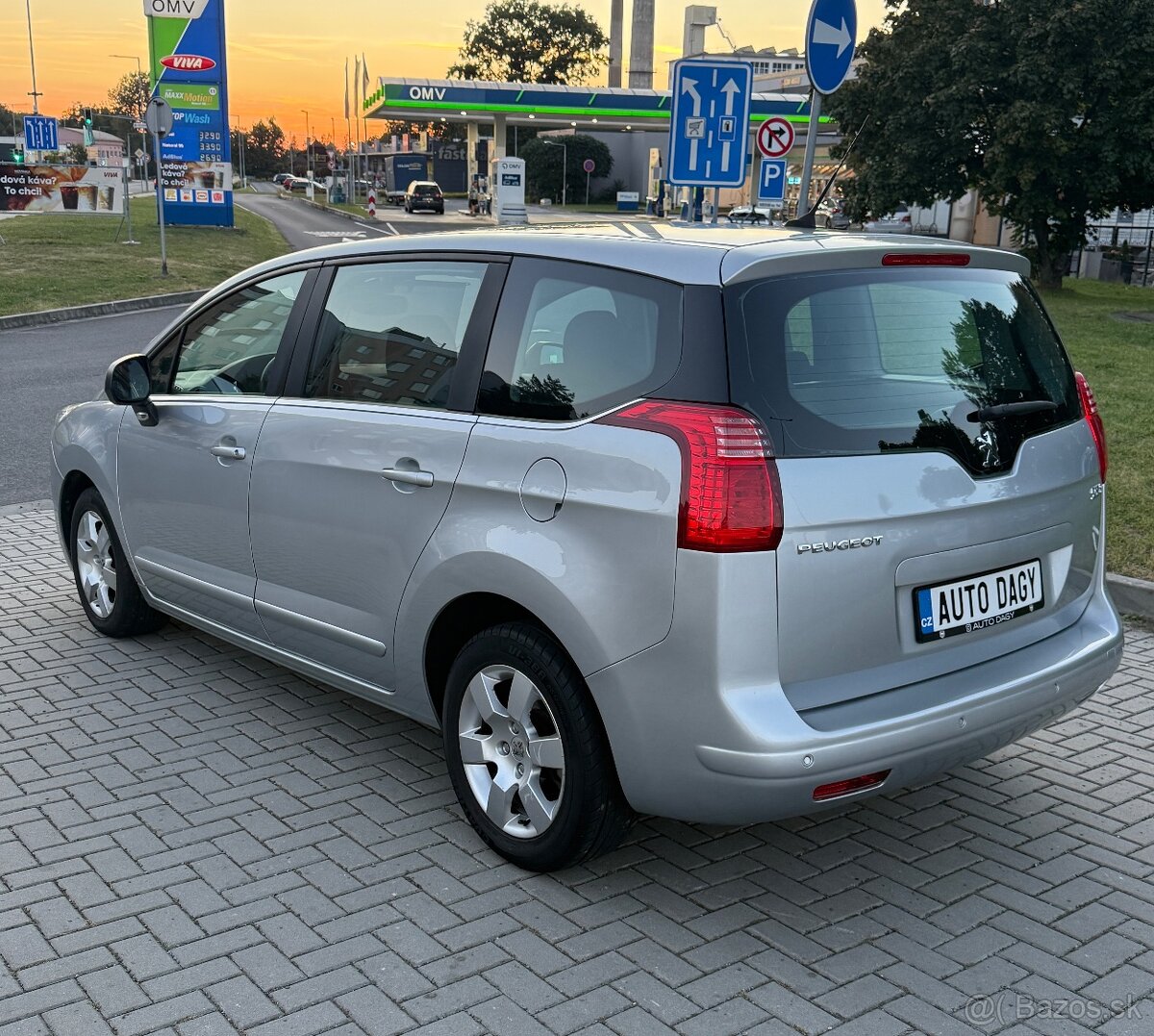 Peugeot 5008 1.6HDI 80kw—2010—manuál—149.000km - 4