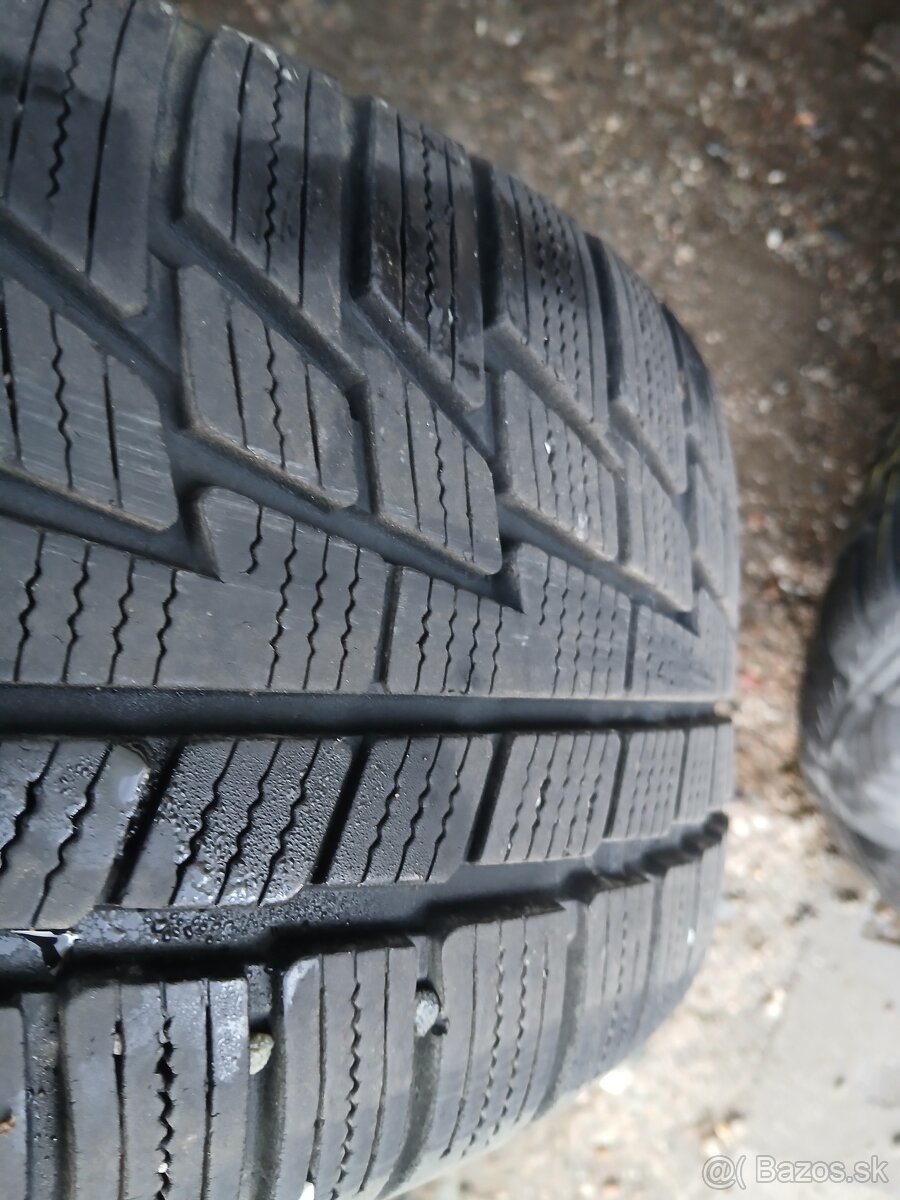 Plechace a Nokian pneu205/55/16 - 4