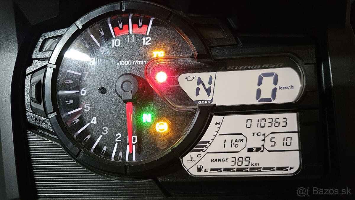 SUZUKI v-strom DL650XT - 4