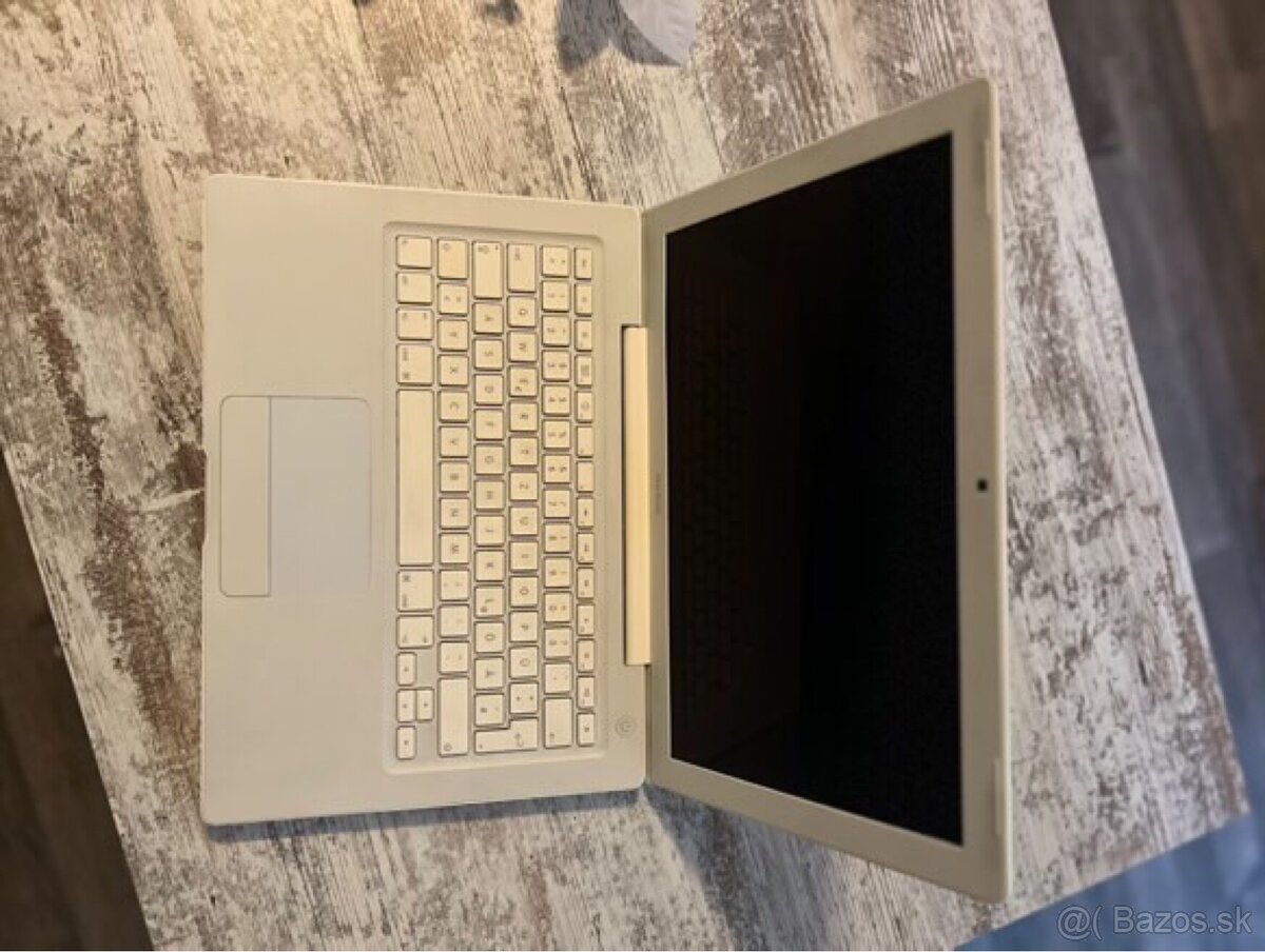 MacBook - 4