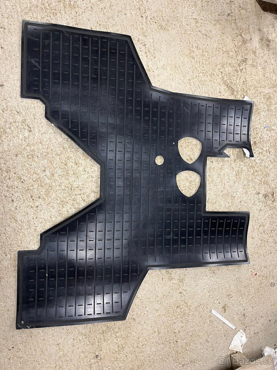 Gumová rohož na traktory zetor presne sedí - 4