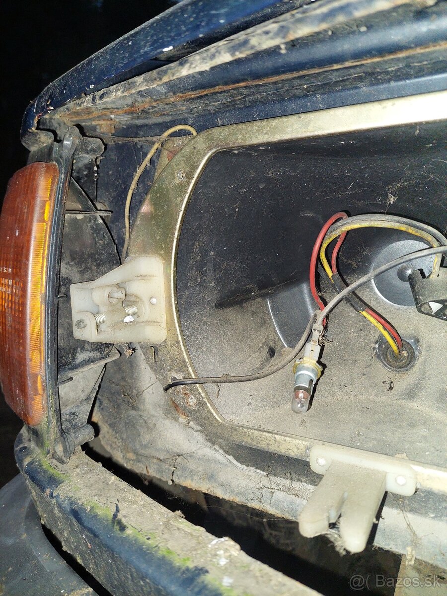 Predné svetlá škoda 120 - 4