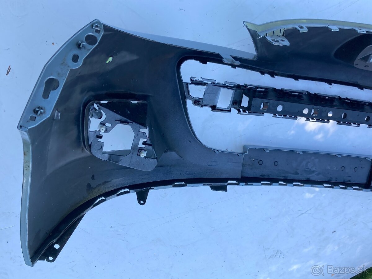 Nárazník predný Peugeot 207 s hmlovkami - 4