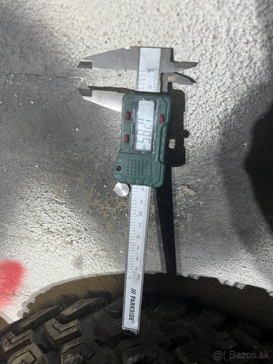 Gripmax Mud Rage M/T 205/70 R15 - 4