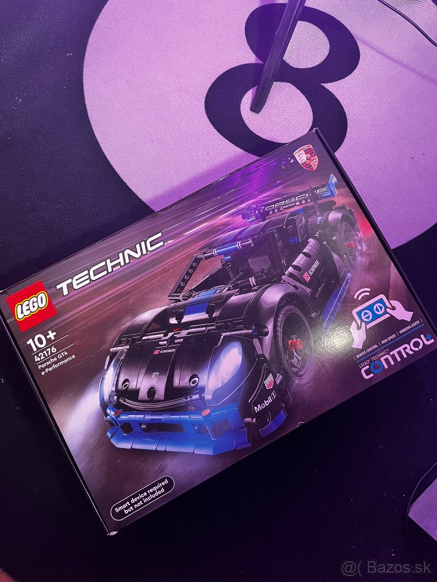 Lego Technic 42176 Porsche GT4 e-performance - 4