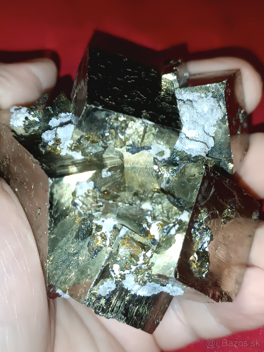 Zberatelská drúza pyritu - 4