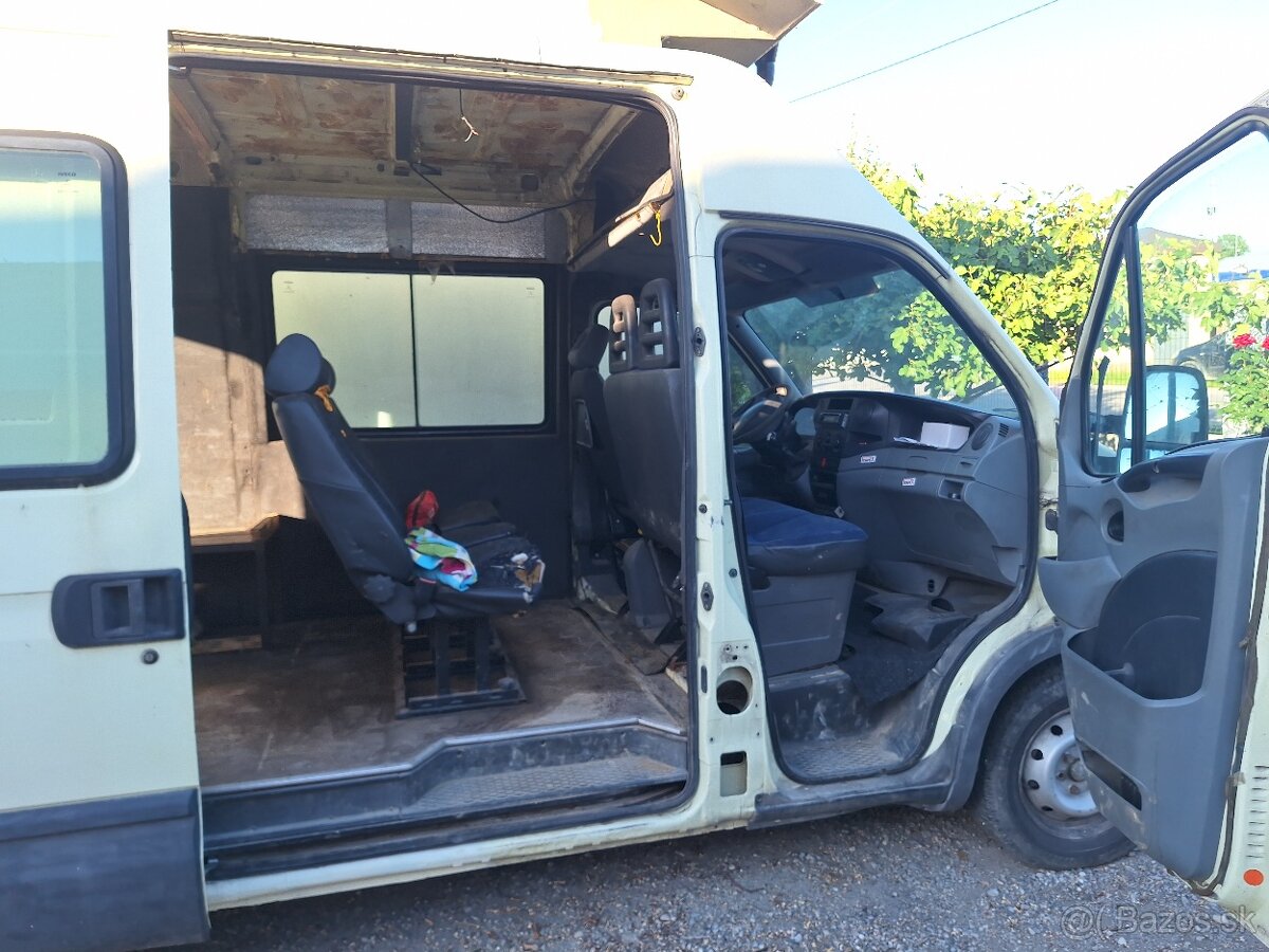 Iveco daily 2.3 2006 6miestne - 4