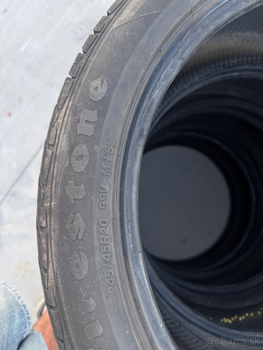Firestone 245/45 R20 celorocne - 4