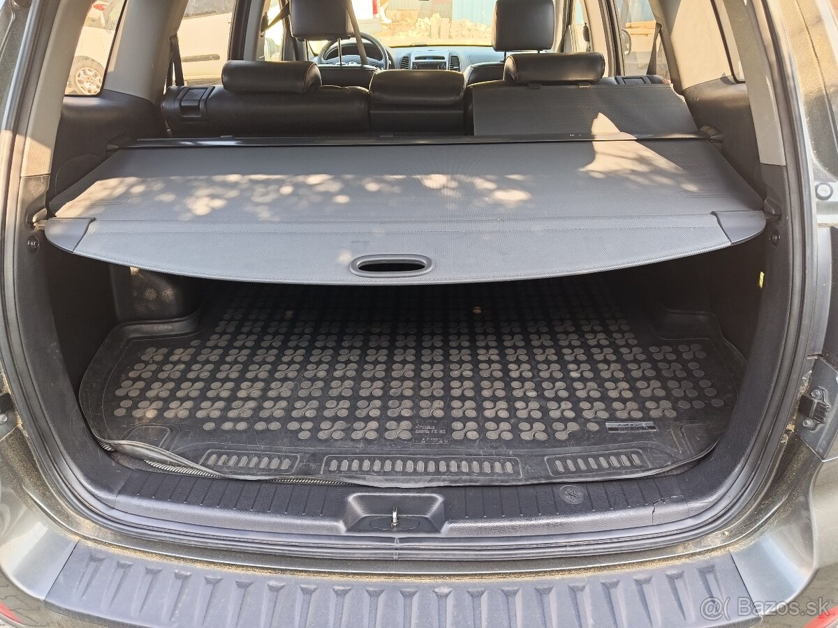 Hyundai Santa Fe - 4