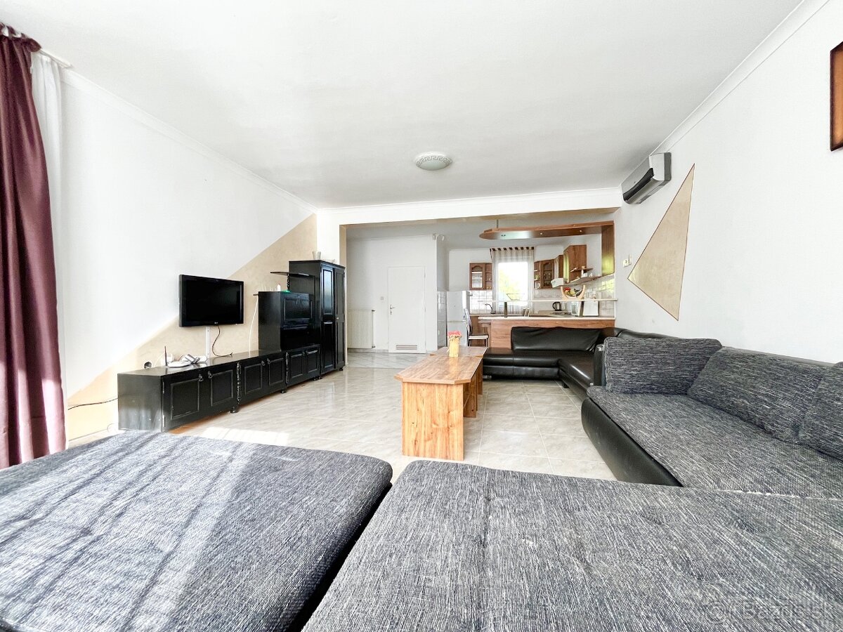 PREDAJ rodinný dom Banka - 4