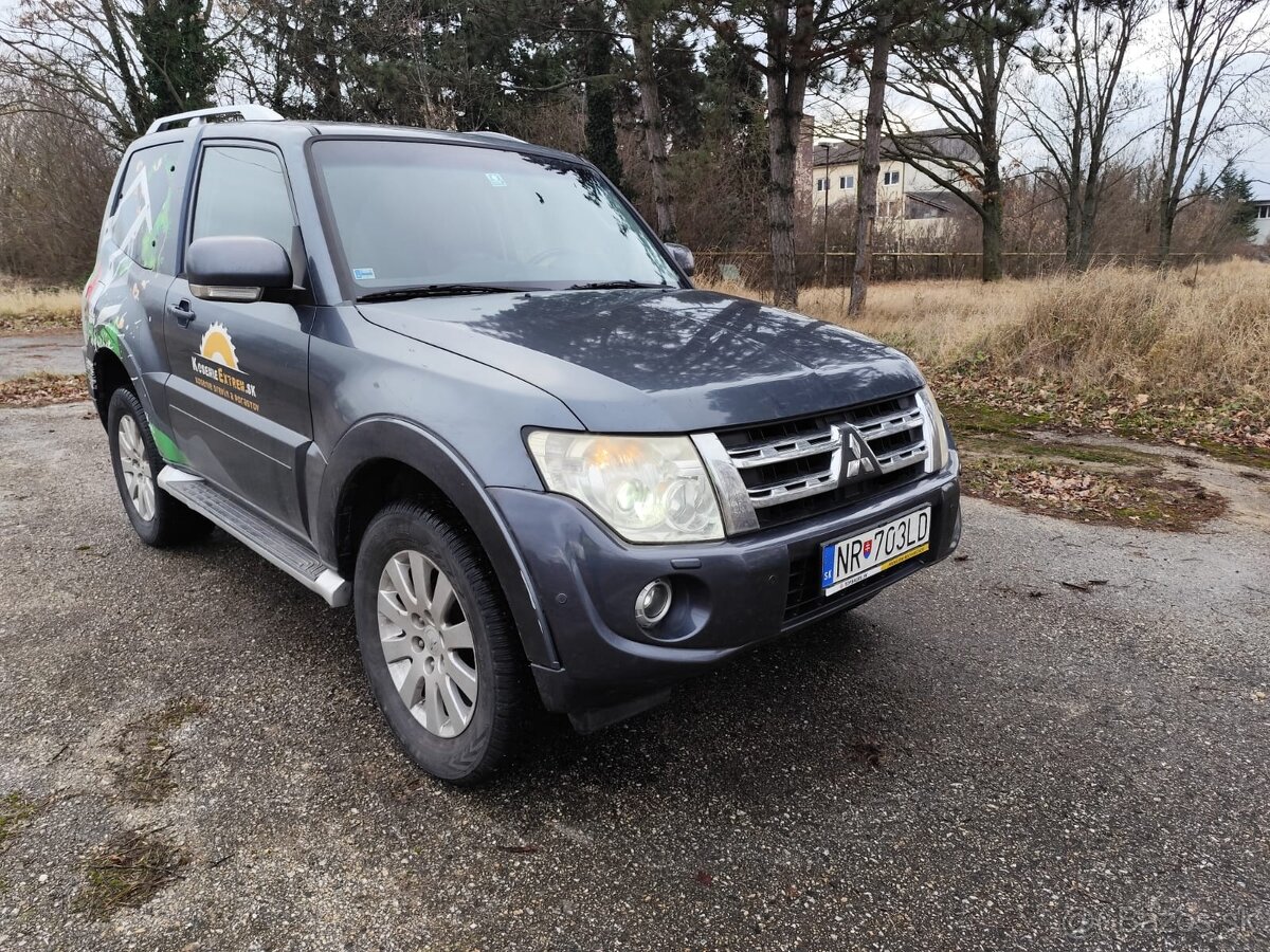 Mitsubishi Pajero 3.2. - 4