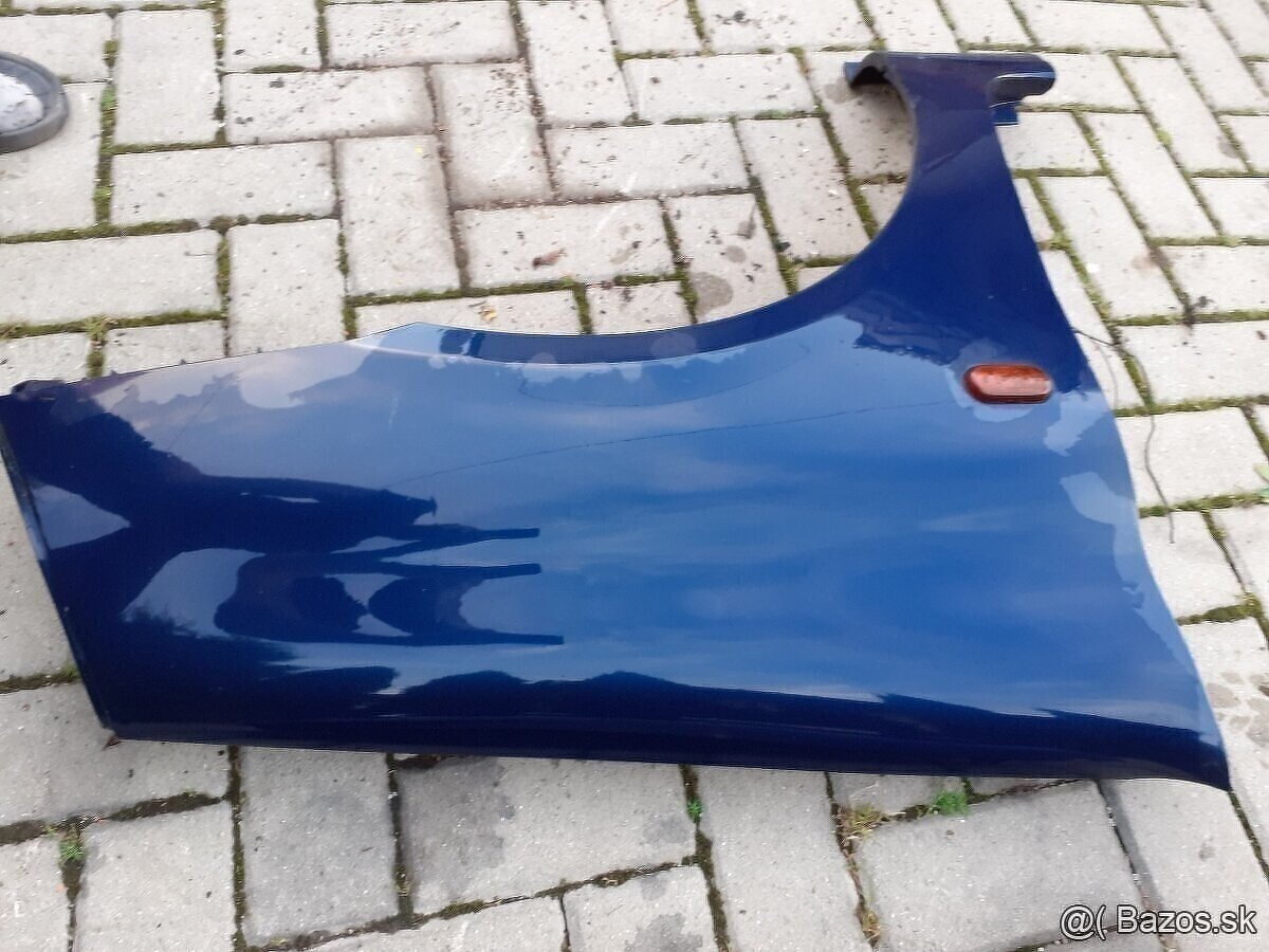 Predam predny blatnik na renaul clio rok 2002 - 4