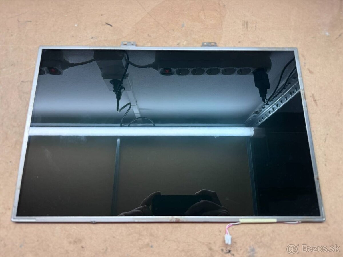 Predám obrazovku do notebooku 17" LED display 30pin CCFL - 4