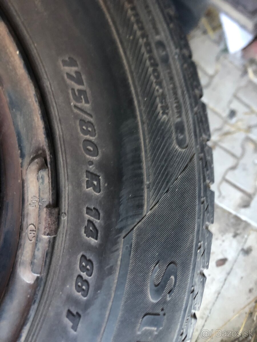 Letné vw golf 4 175/80 R14 - 4