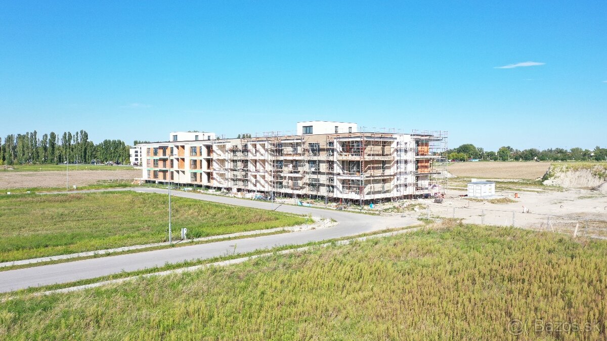 3 IZBOVÝ BYT 62 m2+LOGGIA 19,58 m2 VEDĽA TERMÁLNEHO KÚPALISK - 4