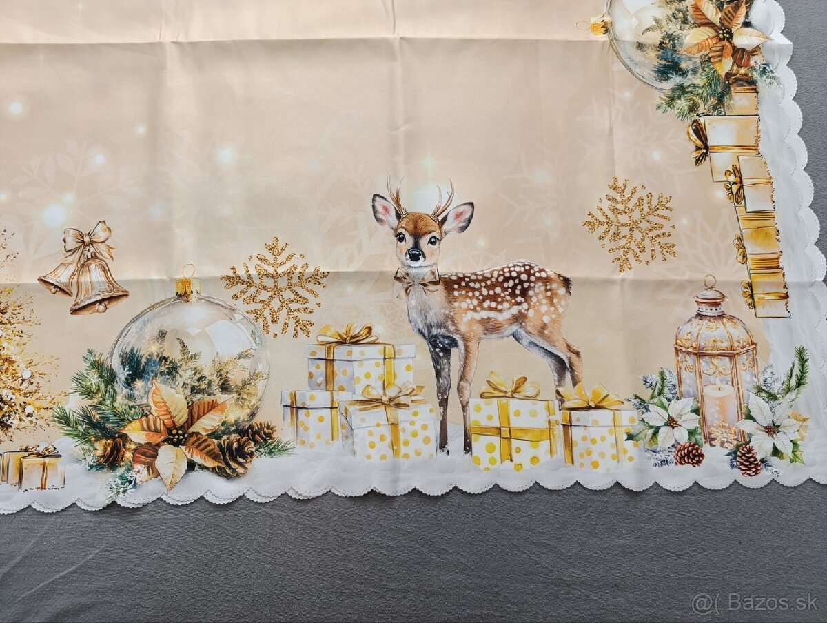 Veľký vianočný obrus so zvieratkami a Snehuliakom - 4