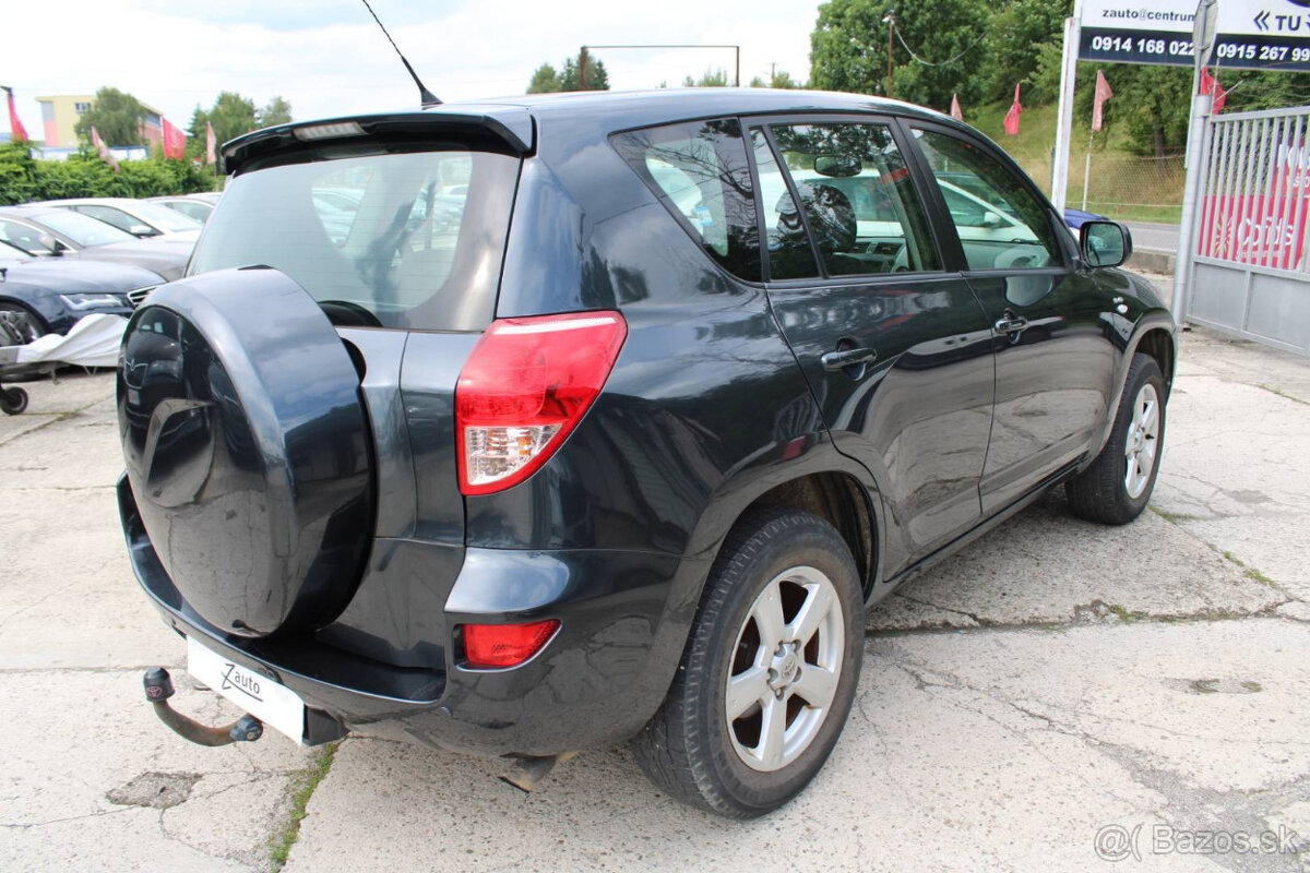 Toyota RAV4 2.2 D-4D 135 Terra - 4