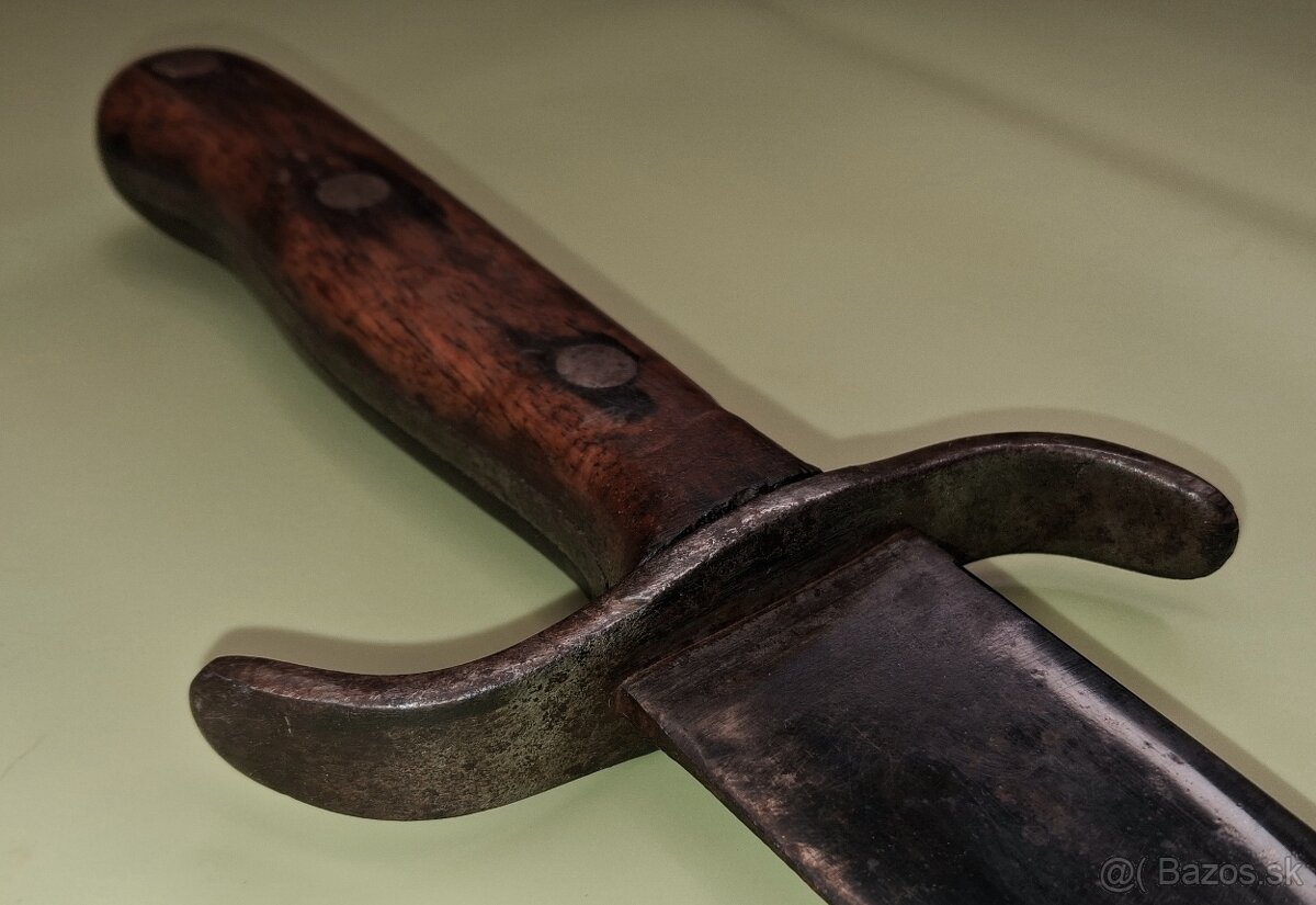 skrátený tesák M1915 - 4