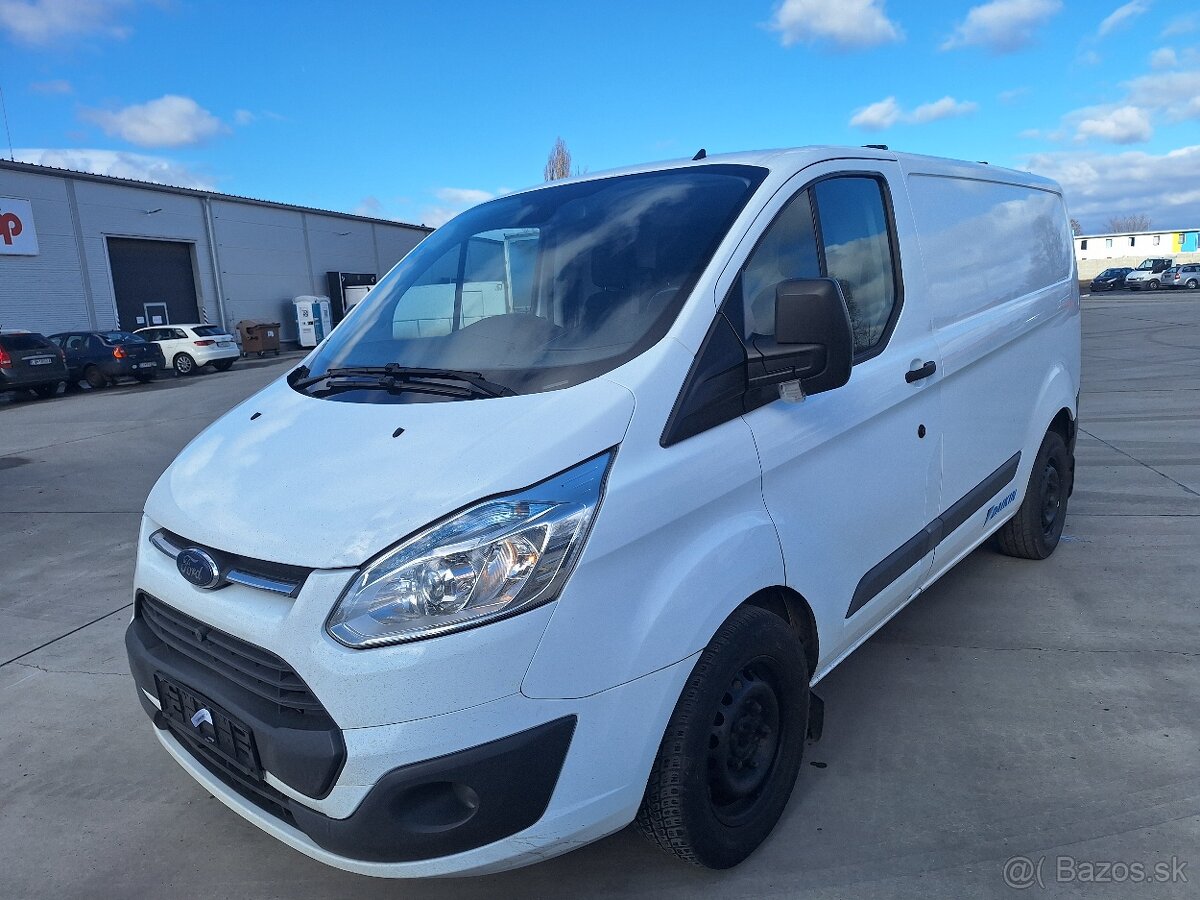 FORD TRANSIT CUSTOM 2,2TDCI KLÍMA ŤAŽNÉ - 4