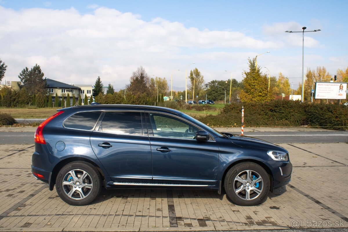 VOLVO XC60 D4 2,0 133 KW A8 - 4