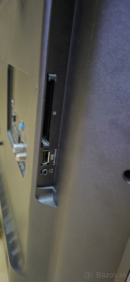 Predám TV Phillips 32PHS4132 - 4