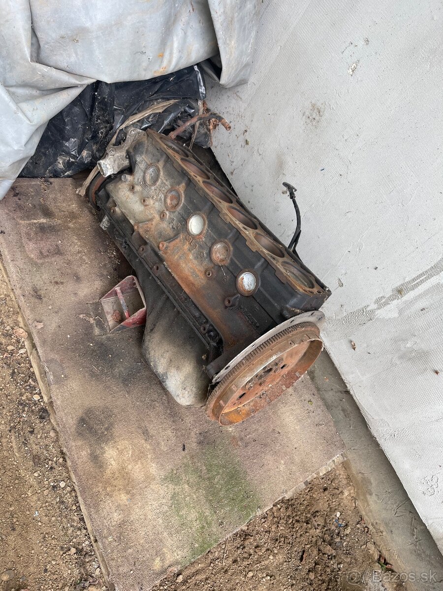 Jeep xj,zj Blok motora 4.0HO - 4