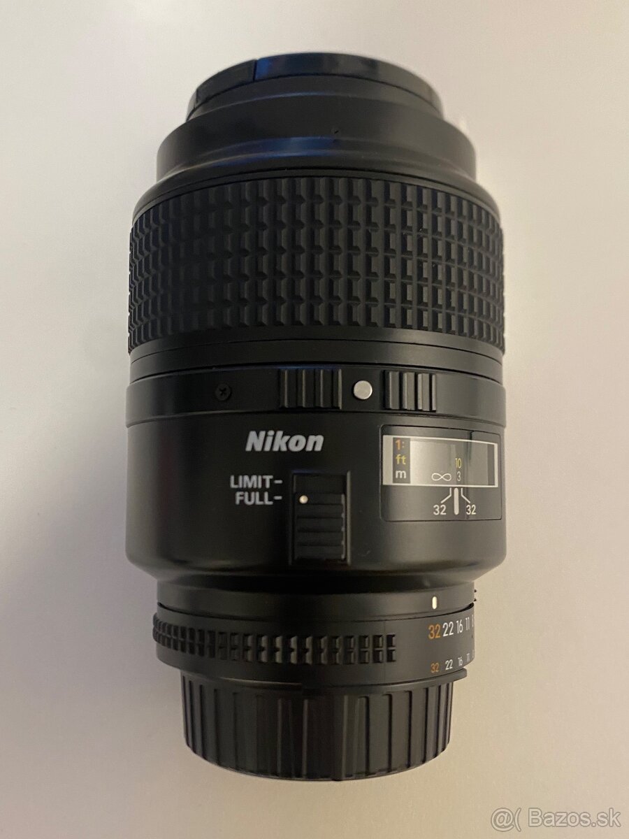 Nikon AF Micro Nikkor 105mm f/2.8 - 4