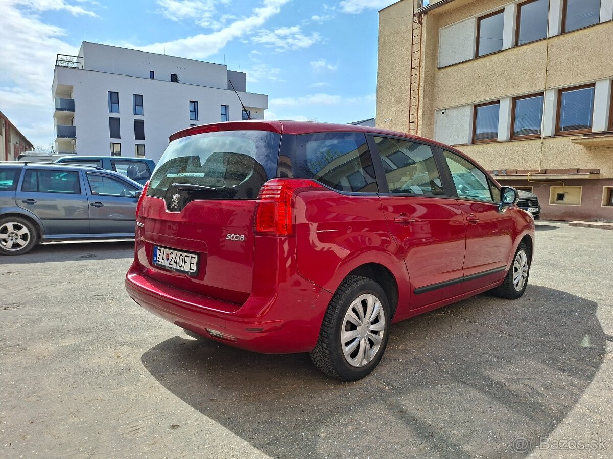 Peugeot 5008 - 4