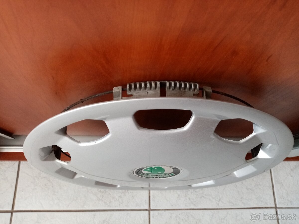 Puklica 15" - Škoda Octavia 1 - 4