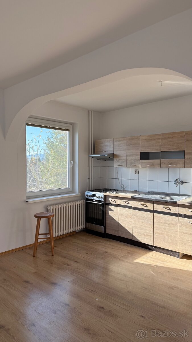 Bytová jednotka 2kk v Zubrohlave - 4