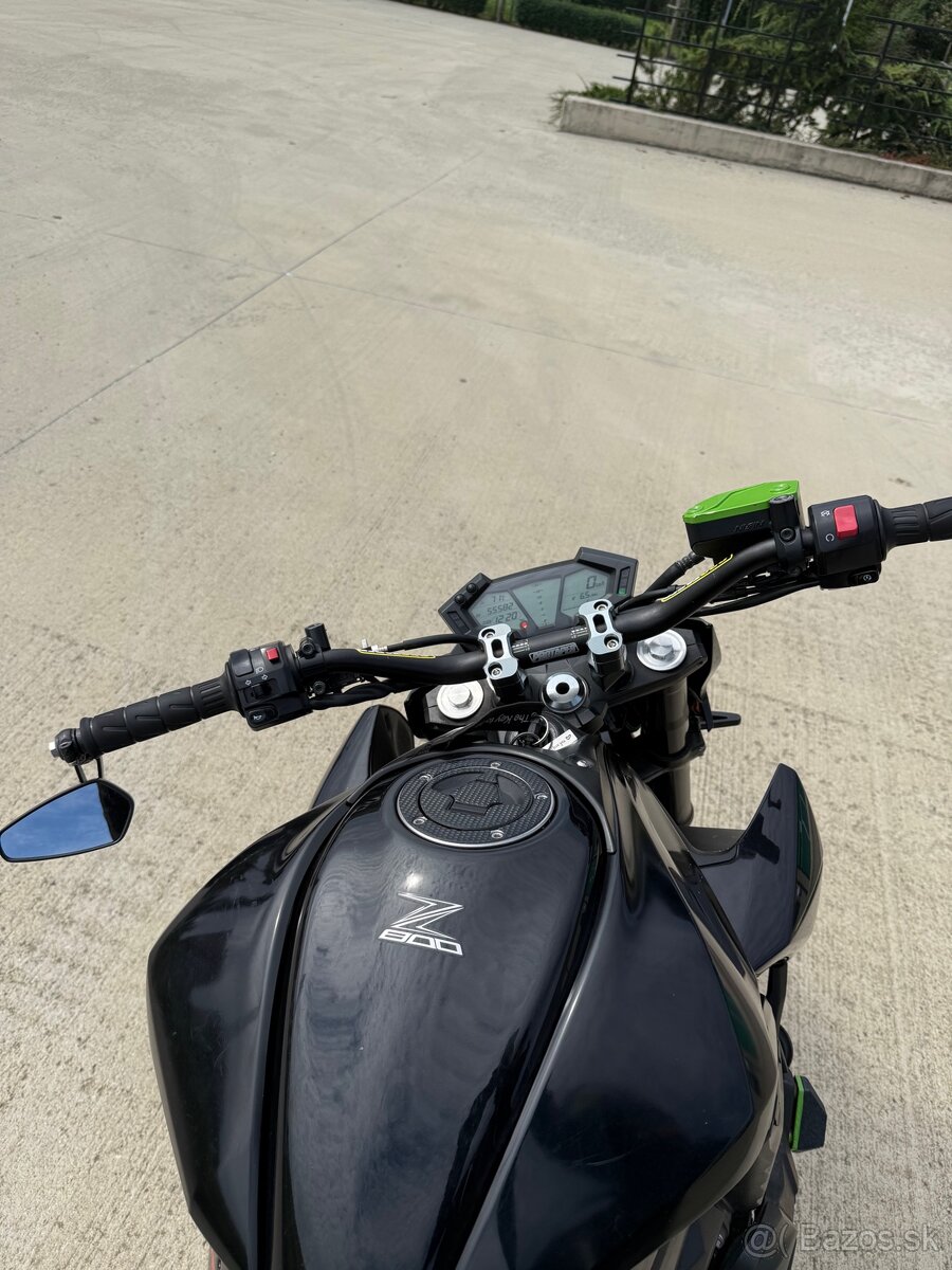 Kawasaki Z800 - 4