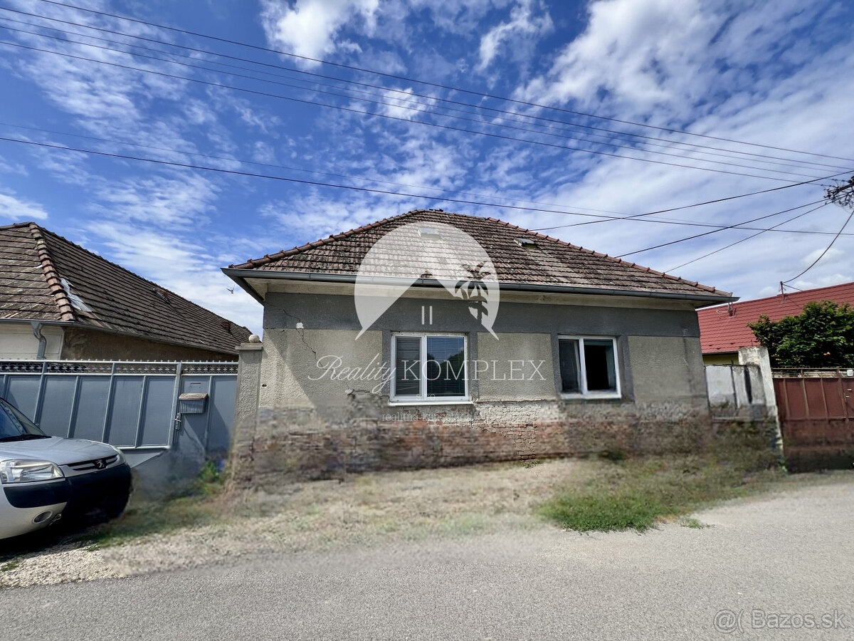 Reality KOMPLEX s.r.o. ponúka na PREDAJ priestranný 5-izbový - 4