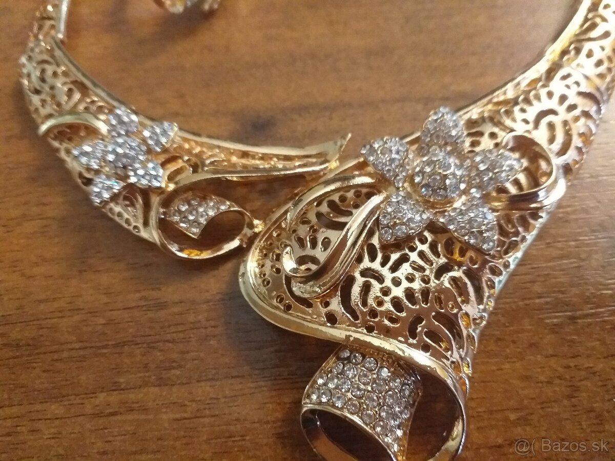 set zlatej nigérijskej bižutérie - 4